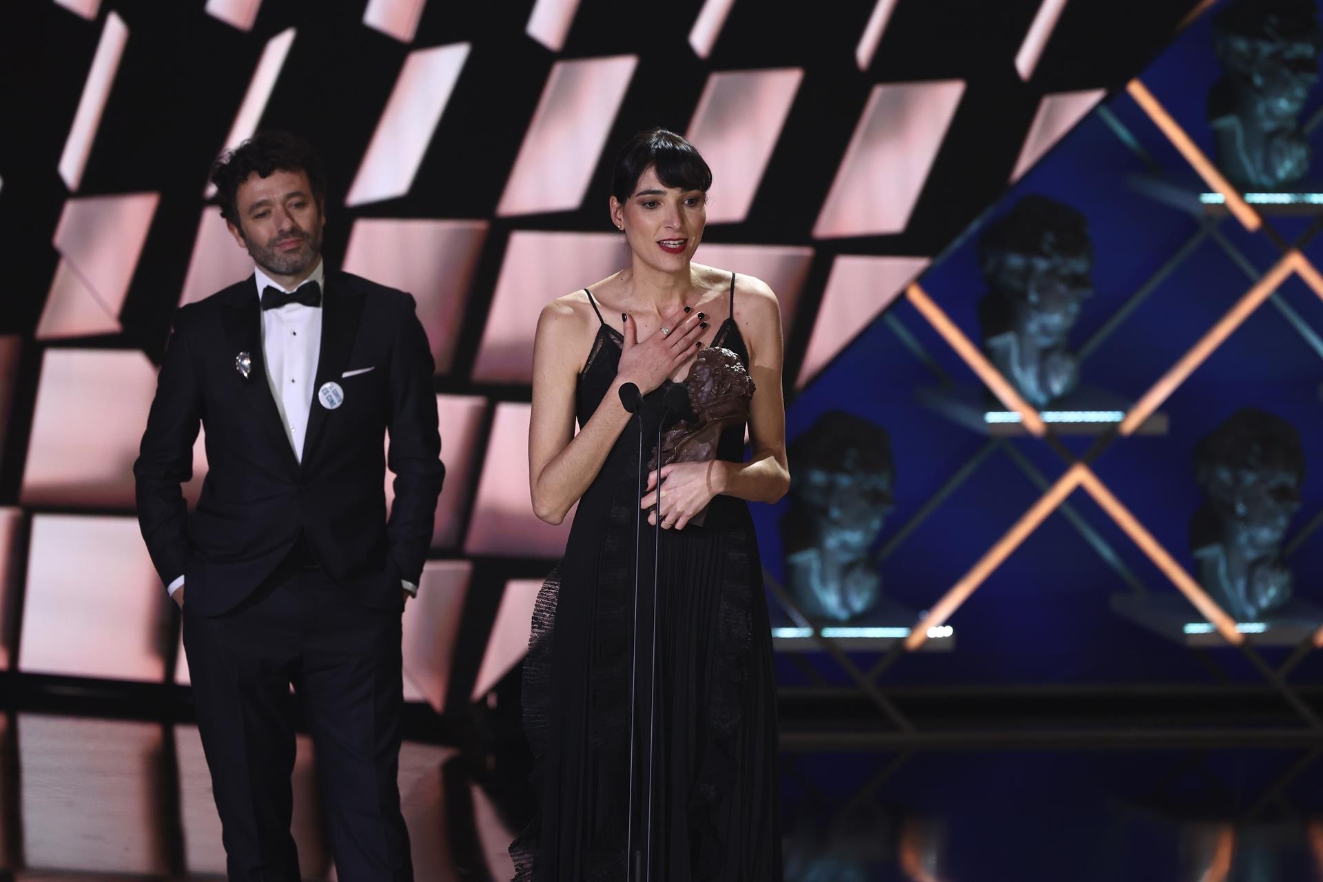 Premios Goya: ‘As bestas’ arrasa con 9 ‘cabezones’ y 'Alcarràs' se va de vacío