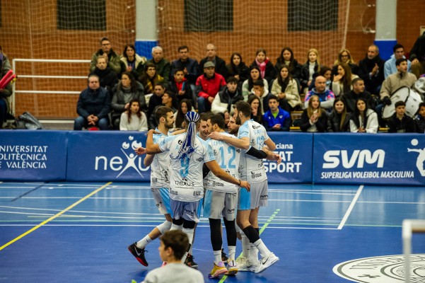Conqueridor confirma su presencia en ‘playoffs’ con una plácida victoria ante Textil Santanderina 