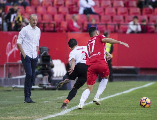 El entrenador del Almería advierte de lo peligroso que es el Elche a domicilio