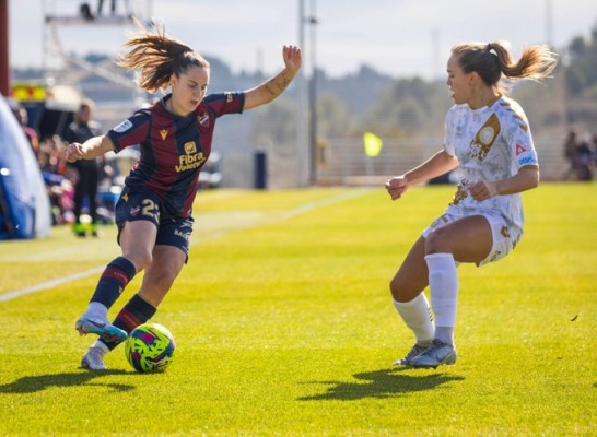 El Levante golea y suma su décima victoria seguida 