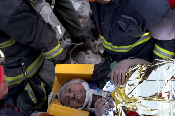 Los terremotos de Turquía y Siria dejan ya más de 24.500 muertos entre últimos arreones de rescates
