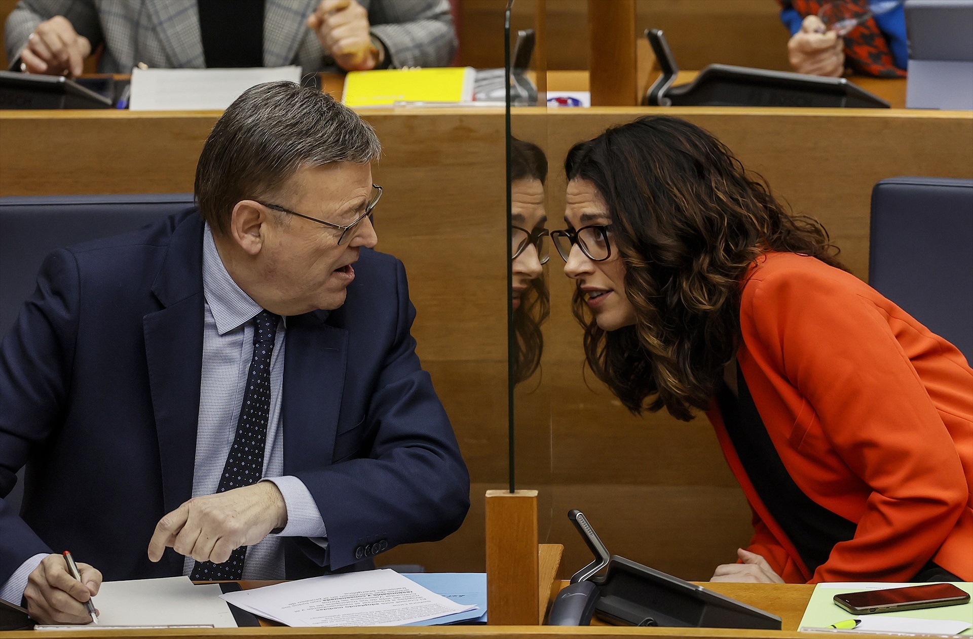 Pico de tensión en el Botànic ante la posible salida de Aitana Mas si no gana las primarias