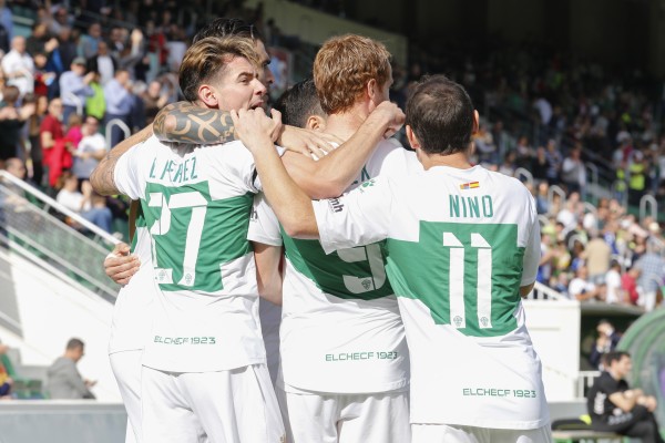 El Elche visita a un Almería en horas bajas