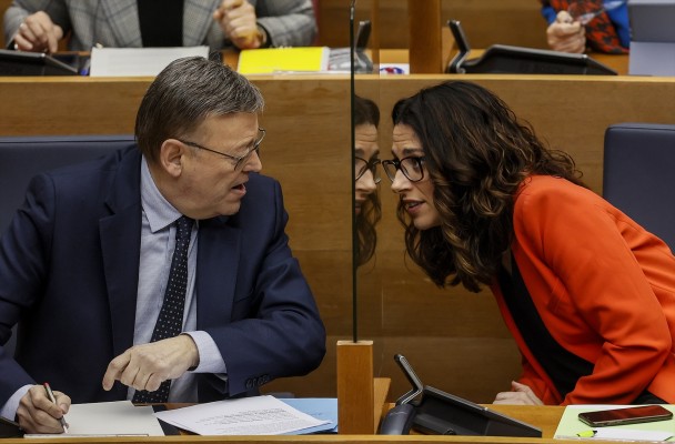 Pico de tensión en el Botànic ante la posible salida de Aitana Mas si no gana las primarias