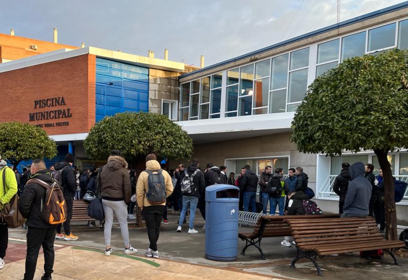

Más de 200 personas se presentan a siete plazas de agente de la Policía Local en Burriana
