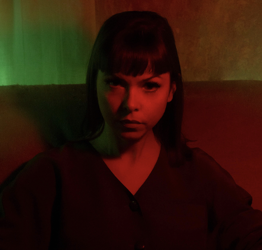 La artista valenciana Medianoche reimagina 'Yes Sir, I Can Boogie'