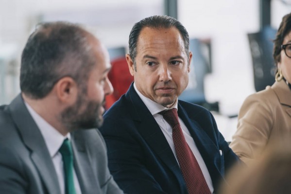 El exrector de la VIU Juan Manuel Bádenas será el candidato de Vox a la alcaldía de València 