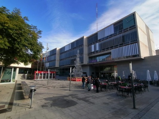 San Vicente aprueba el calendario laboral 2023 por unanimidad en la mesa negociadora con sindicatos