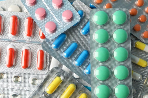 Oncólogos de Quirónsalud Torrevieja recomiendan el uso de medicamentos antivirales para tratar la Covid