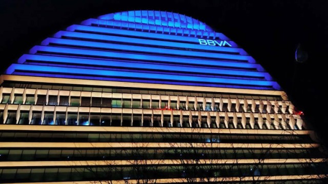 BBVA lanza una nueva funcionalidad para que los 
clientes en España aprendan a invertir