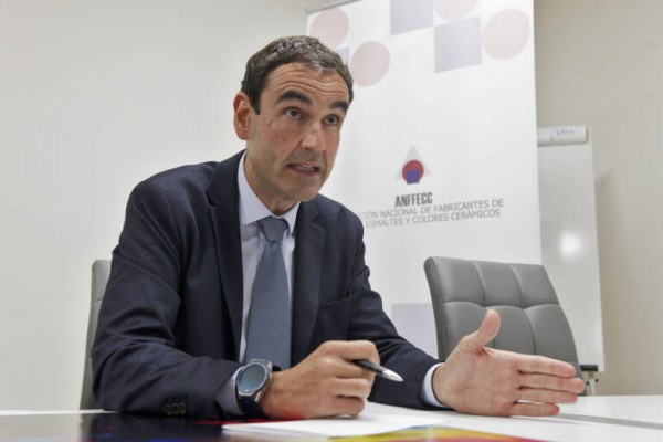Las fritas y esmaltes se quedan fuera del borrador de las ayudas al gas del Gobierno