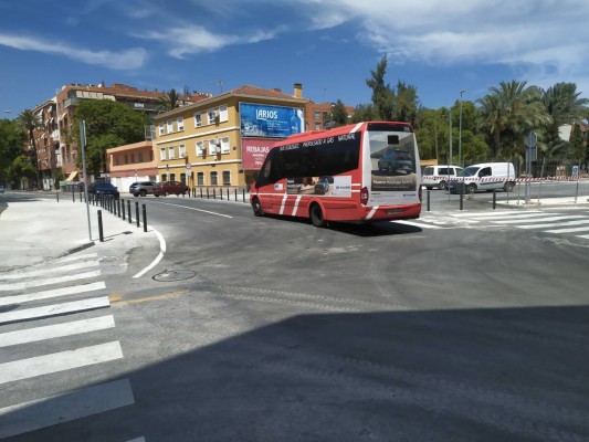El conflicto de los autobuses 'coloraos' de Murcia entra en stand by: la empresa pide 150.000 euros más al mes