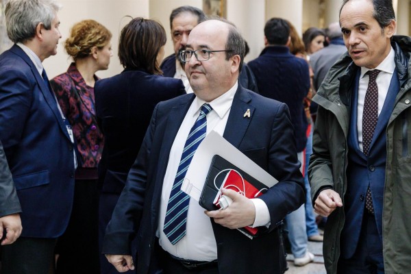 Iceta dice 'no' a ampliar el Bono Cultural a sectores como moda, gastronomía o diseño