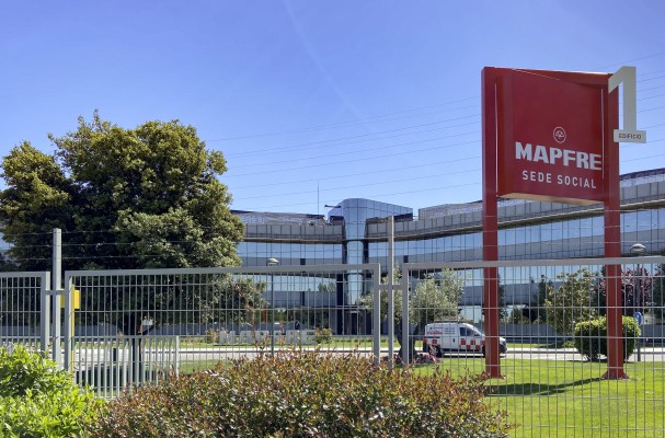 Mapfre aplaza a algún momento de 2023 el fin del arbitraje con CaixaBank por el negocio con Bankia