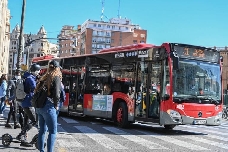 Los trabajadores de EMT València califican de "pésimas" sus condiciones de trabajo