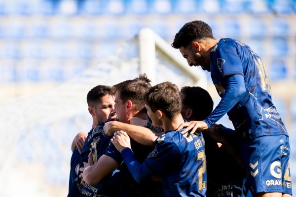 Un UCAM CF en racha defiende su tercer puesto en Segunda RFEF en Torremolinos 