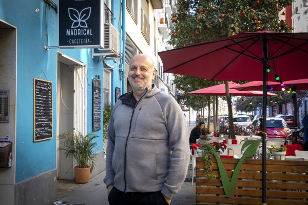 Café Madrigal, un espacio de tolerancia que combina comida vegana y cafetería de barrio 
