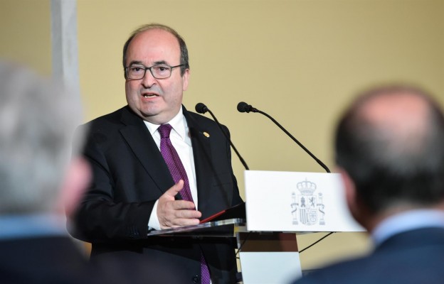 Iceta acata la decisión del Supremo y prepara la inclusión de la tauromaquia en el Bono Cultural