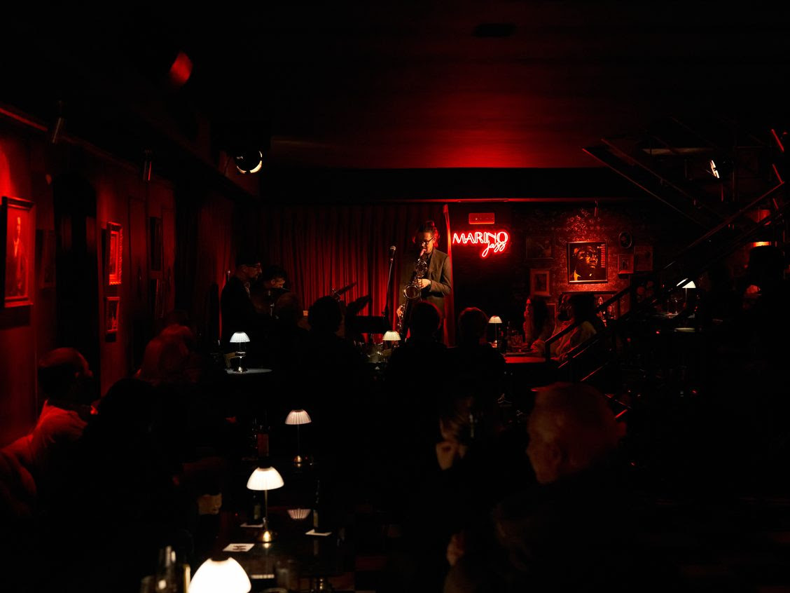 Así es Marino, un antiguo mirador de barcos del Cabanyal reconvertido en club de jazz