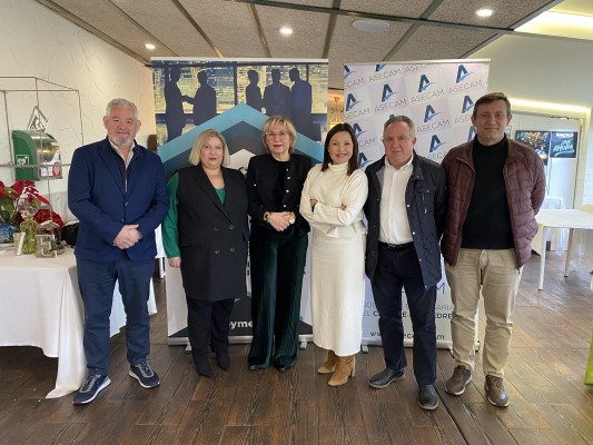 Empresarios de Paterna y Sagunt estrechan lazos con Apymep y Asecam
