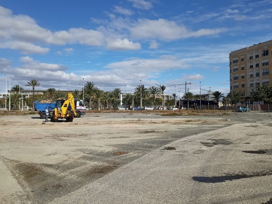 El bipartito de Elche acelera con los aparcamientos: este mes, frente a la UMH, los mil, antes de Semana Santa