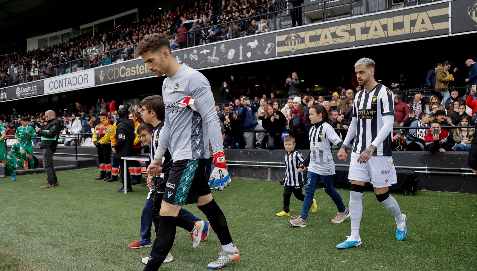La plantilla del Castellón llama al 'factor Castalia' ante el Eldense: 