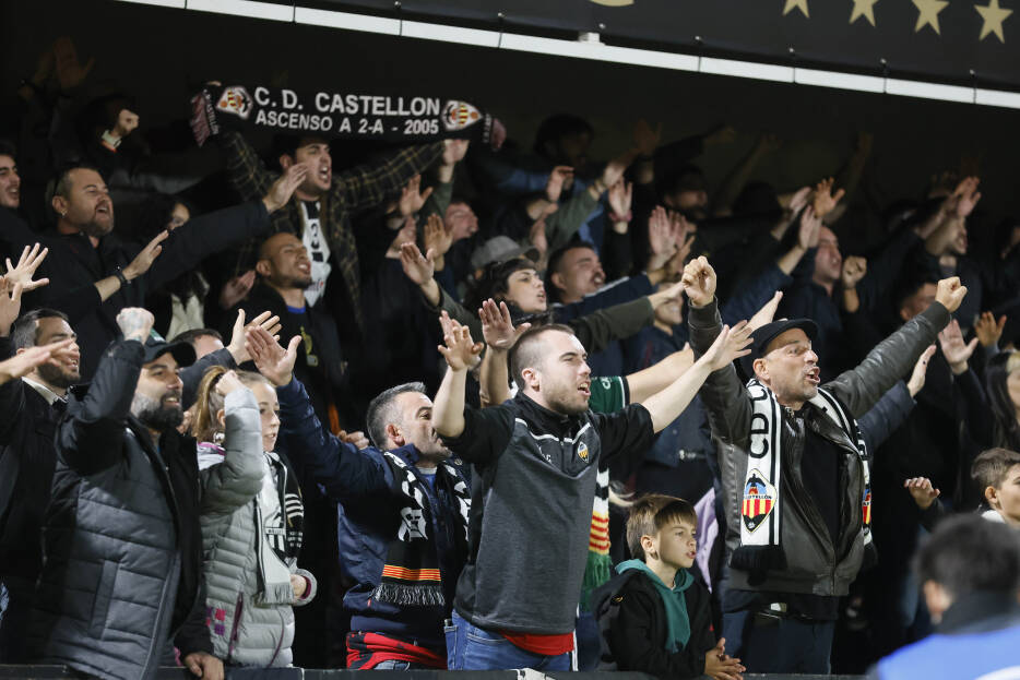 Castalia quiere marcar el primer gol en la 'final' ante el Eldense