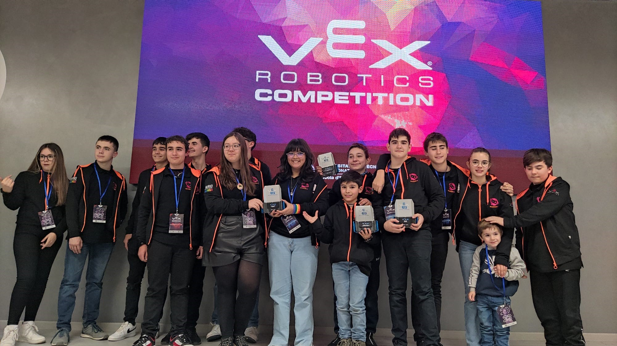 La escuela de Robótica Aula Maker de Castellón se clasifica para la final de VEX España