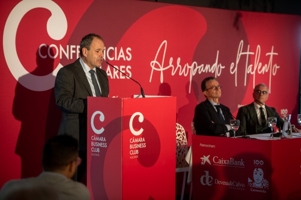 Carlos Baño carga contra la tasa turística y Ione Belarra: 