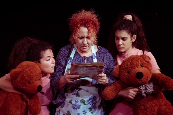 Tony Casla relata la huída de una madre y sus hijas de un maltratador en Teatro Círculo