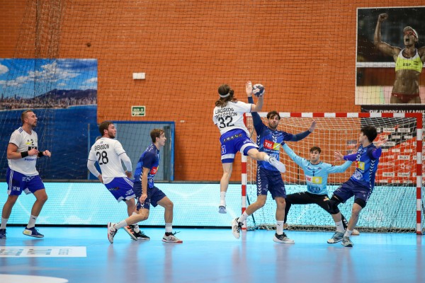 El Balonmano Benidorm quiere aferrarse a la EHF European League en la pista del Ystads sueco
