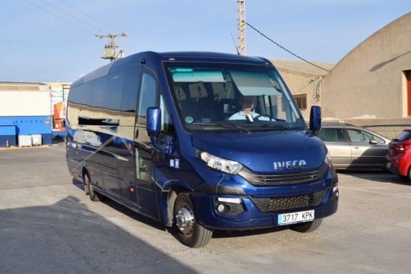 La apuesta de Castelló por el transporte adaptado: cuatro millones, 8 microbuses eléctricos y 11 rutas