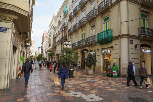 Las firmas mueven ficha al calor de la 'megatienda' de Zara en Juan de Austria
