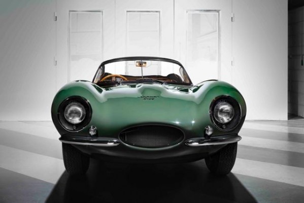 El Jaguar XKSS hace su debut mundial en el Salón del Automóvil de Los Ángeles