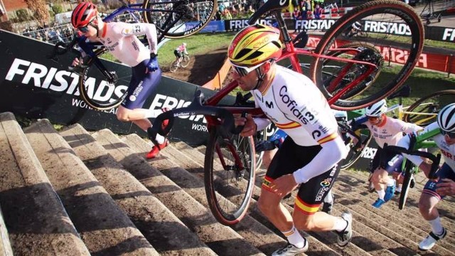 Felipe Orts termina decimonoveno en el Mundial de ciclocross de Hoogerheide