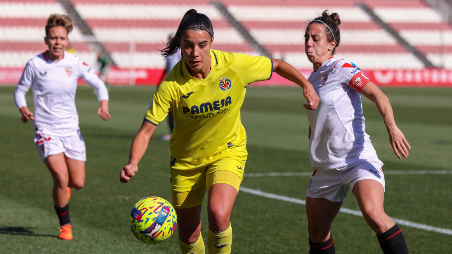 El Villarreal Femenino cede por la mínima frente al Sevilla en un partido muy disputado