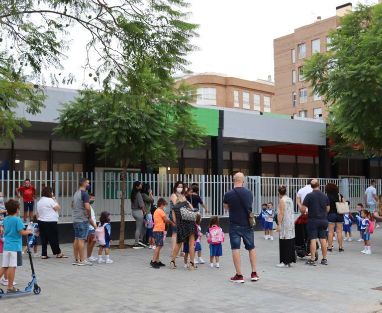 Vila-real agiliza la respuesta a las incidencias en los centros educativos con un servicio 24 horas 