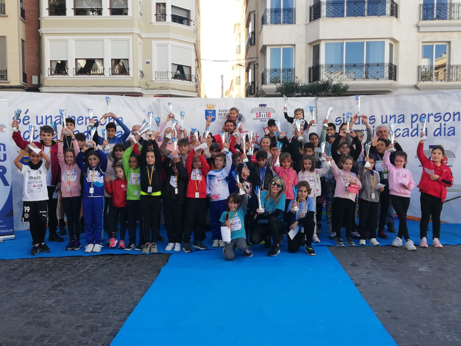 La Cursa de Sant Blai reúne a más de 1.800 jóvenes de Borriana en una jornada de deporte y diversión