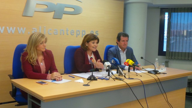 Bonig dispara al Consell: hay más dinero para levantar fosas que para el túnel de la Serra Grossa