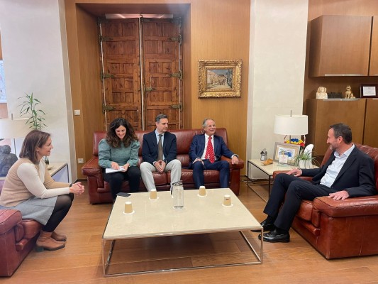 Carlos González se compromete a retomar el plan rector de la 
Acequia Mayor del Pantano 
