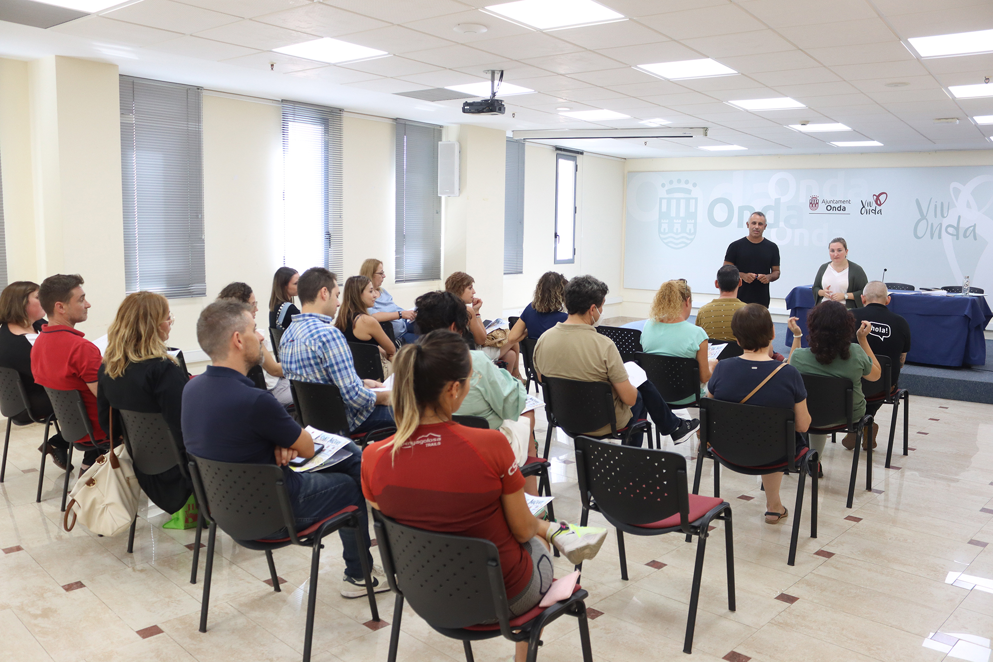 Onda consensúa con el comercio local nuevas ayudas: 200.000 euros para 20.000 vales de 10 euros