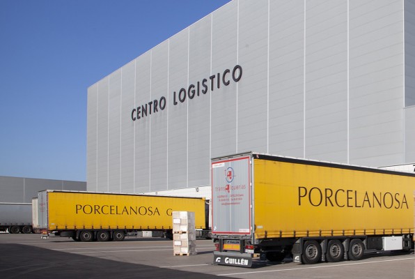 Porcelanosa dona material a Cáritas Diocesana para la casa de acogida 'El Pati' de Vila-real
