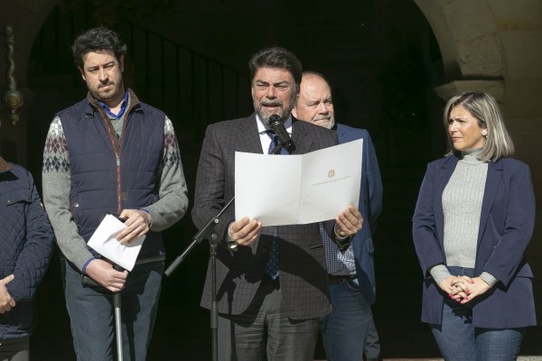 El bipartito de Alicante asume que su presupuesto depende de cesiones en la negociación 
