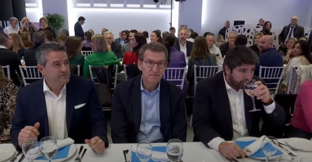 Feijóo se compromete en Alcantarilla a impulsar un plan nacional de infraestructuras del agua