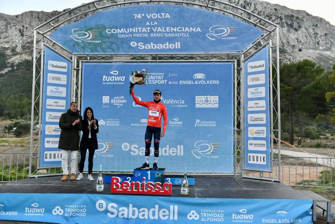 Ciccone se impone en el Alto de Pinos y es nuevo líder de la Volta a la Comunitat Valenciana