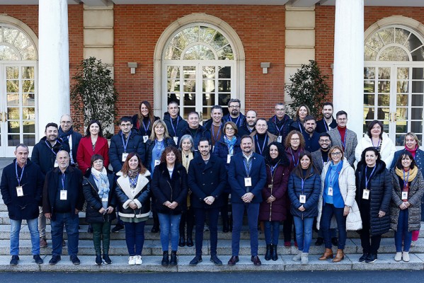 Bielsa se lleva a alcaldes y a dirigentes del PSPV provincial de visita a La Moncloa y al Congreso