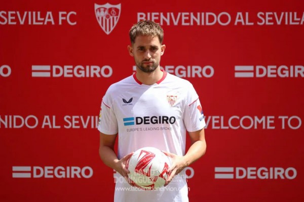 Januzaj ultima su cesión hasta junio en el Basaksehir de Estambul

