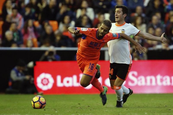 El Valencia CF no pasa del empate ante el colista y se queda al borde del descenso