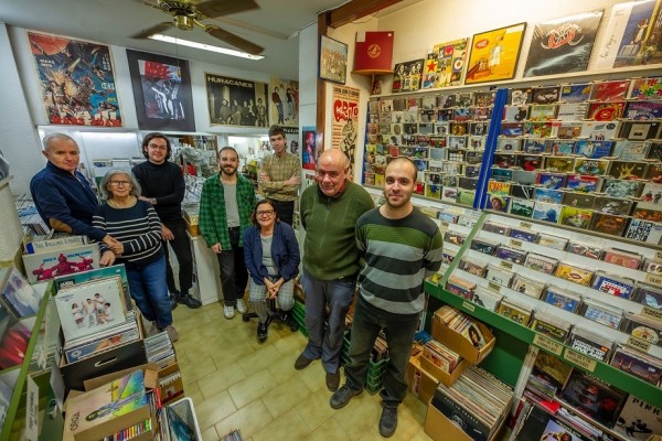 Una tienda de discos llena una sala de conciertos: el milagro de Oldies en 16 Toneladas