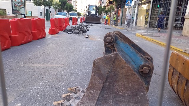 Villena aplicará en la Avda de la Constitución los criterios de revisión de precios de la Diputación